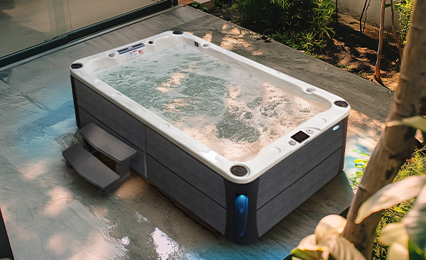 Deck Series Lynchburg hot tubs for sale